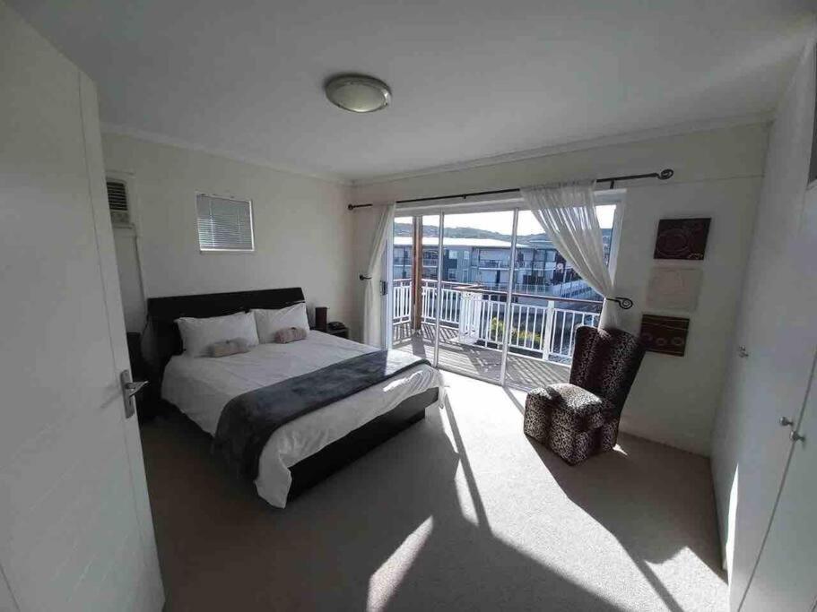 Waterfront - 1 South Quay Lovely Two Bed On Water Knysna Extérieur photo